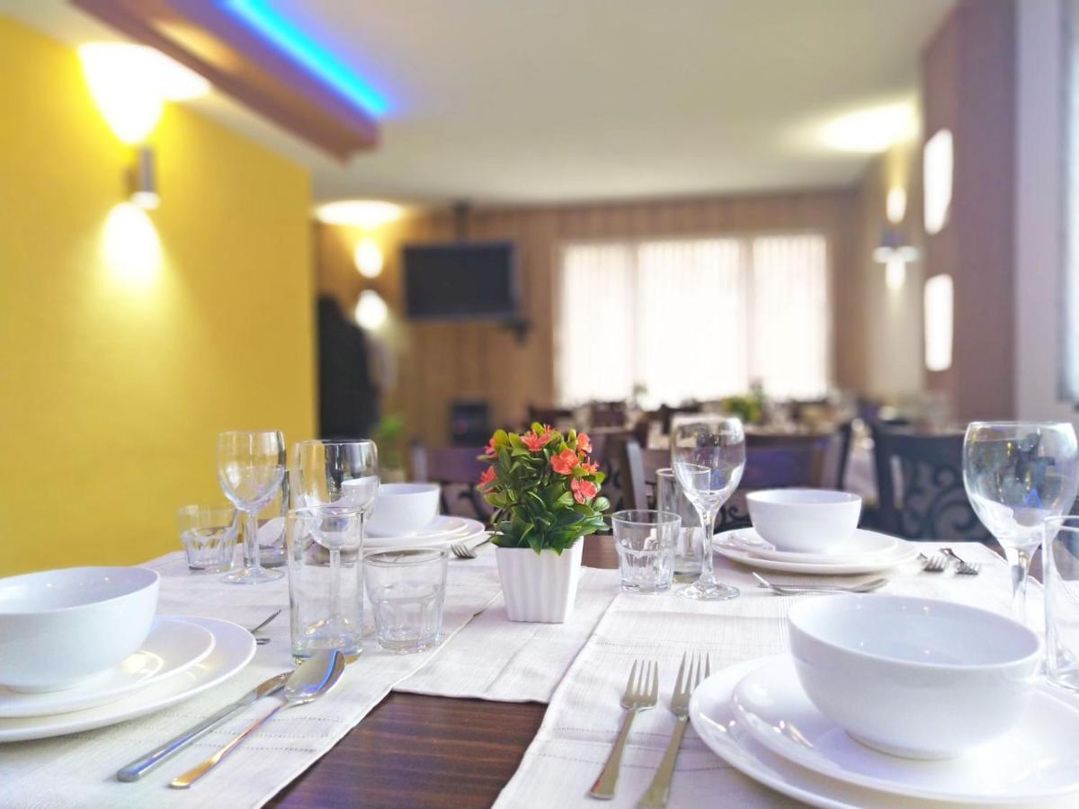 Guest House-Restaurant St. George / Къща За Гости-Ресторант Свети Георги Gabrovo Esterno foto