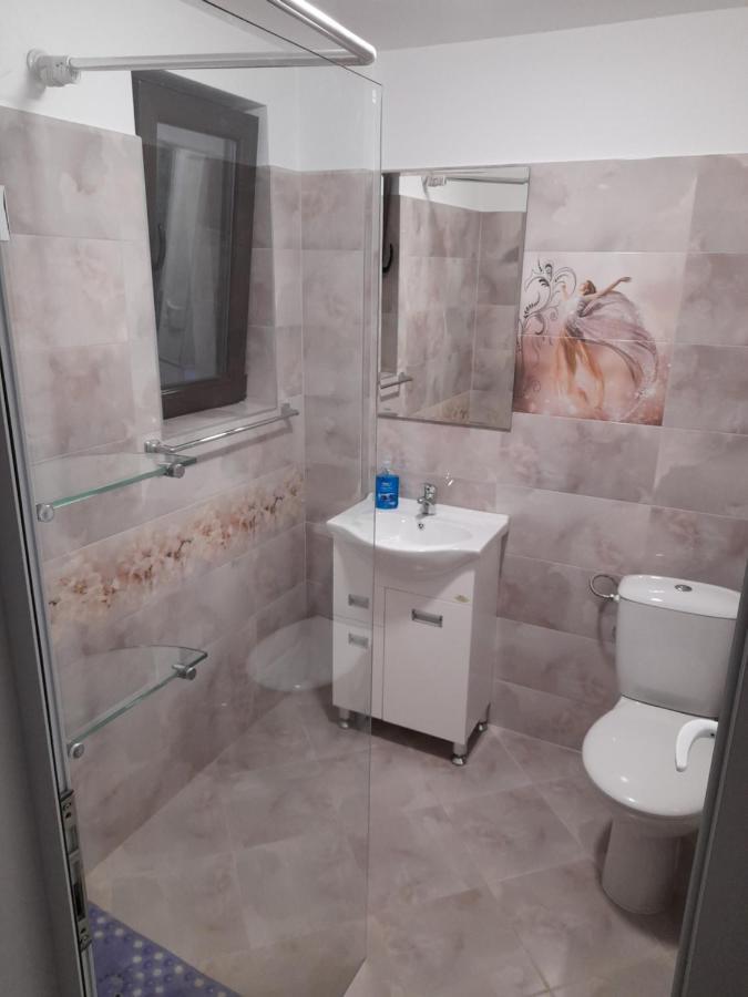 Guest House-Restaurant St. George / Къща За Гости-Ресторант Свети Георги Gabrovo Esterno foto