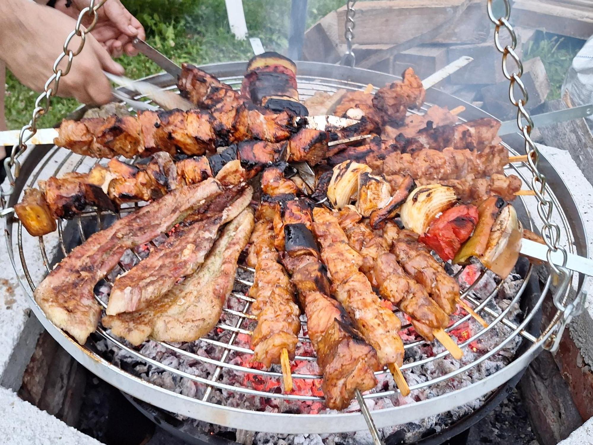 Guest House-Restaurant St. George / Къща За Гости-Ресторант Свети Георги Gabrovo Esterno foto